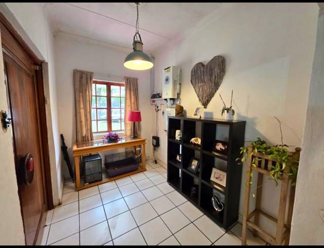 4 BEDROOM HOUSE FOR SALE IN PARKDENE